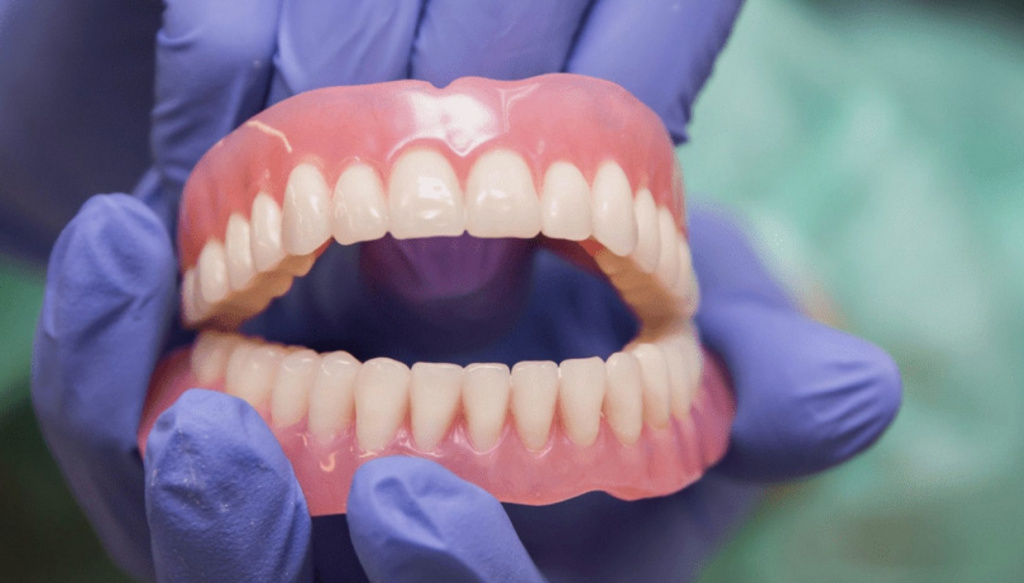 съемное протезирование зубов